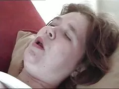 Guarda le coppie di tette che tua madre ha tuo figlio. Ti piacciono?