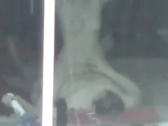 Non sono sorpreso che mio figlio voglia toccare le mie tette