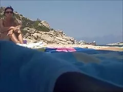 La troia del vicino mi sta tentando, alla fine la scopo